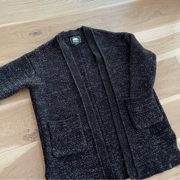 ROOTS Knit Cardigan Black w/Pockets - Picture 2 of 8